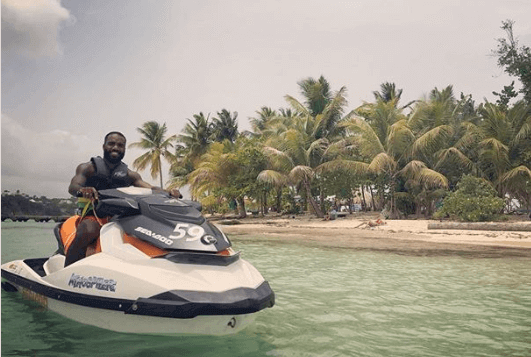 Alexandre Lacazette Loves Watersport (Lifestyle)